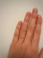 Wilma Ring an Ringfinger - 750 Gold mit matter Optik