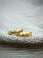 Flächen auf Trauringen aus Gold