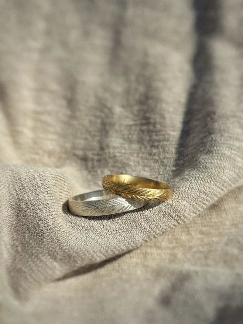 Nadelzweig Eheringe aus Silber und 585 Gelbgold