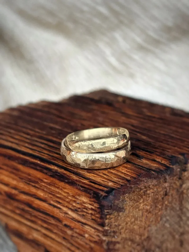 Hellgelbe Eheringe mit Wundertüte Strukturmix