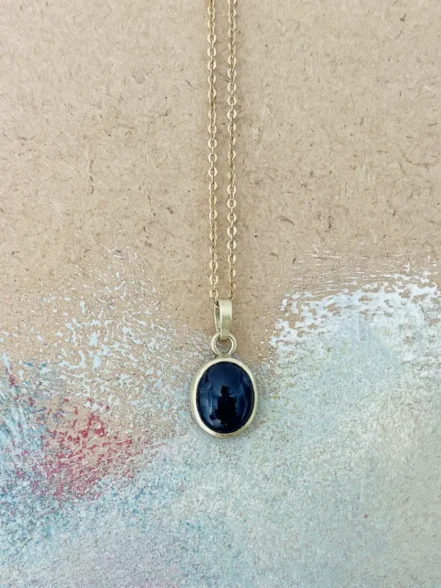 Edelstein Gold Kettenanhänger Unikat mit Apatit oval an Kette