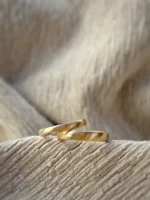 kleine Wellen Trauringe - sanft gefeilt, klassisch und wunderschön